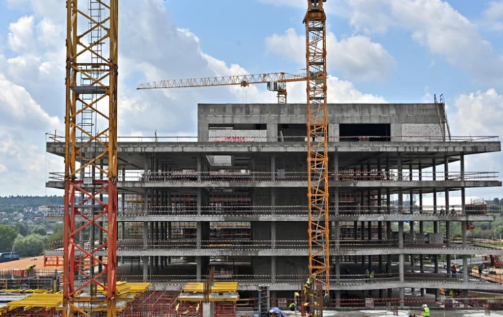 Владимир Ефимов: в 2025 году экспертиза строительных проектов позволила сэкономить более 100 миллиардов рублей Владимир Ефимов: в 2025 году экспертиза строительных проектов позволила сэкономить более 100 миллиардов рублей