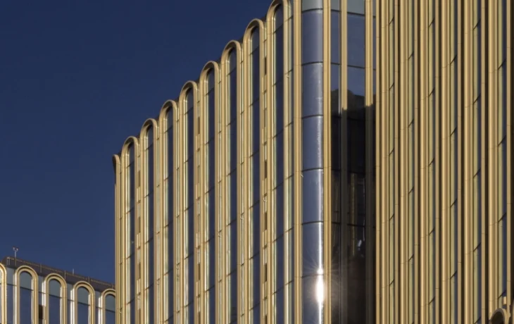 Деловой комплекс из трех корпусов возвели вблизи станции метро «Белорусская»