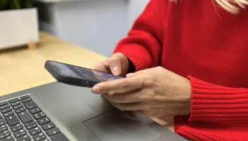 Владимир Ефимов: участники программы реновации теперь могут подписывать документы на новое жилье онлайн