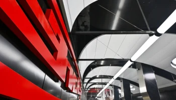 Длина проложенного на новом участке Троицкой линии метро электрокабеля равна расстоянию от Москвы до Кузбасса