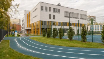 Владимир Ефимов: в 2025 году на западе столицы возвели восемь школ и детских садов