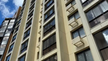 В проблемном ЖК «Воскресенское» завершена стяжка полов и штукатурка стен в МОП