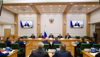Вопросы повышения эффективности управления многоквартирными домами обсудили на парламентских слушаниях в Совете Федерации