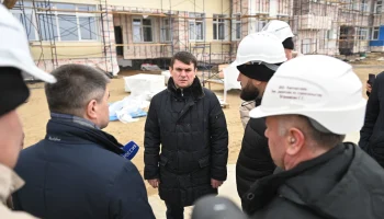 Замминистра строительства и ЖКХ РФ Юрий Гордеев осмотрел ход строительства инфраструктурных объектов Хабаровского края