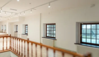 Владимир Ефимов: с начала года предприниматели приобрели у города 37 помещений в исторических зданиях