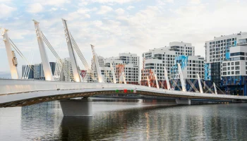 Один год велопешеходному мосту через Нагатинский затон