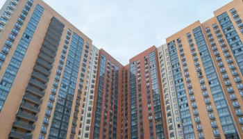 Новостройку по реновации возведут недалеко от станции метро «Окружная»