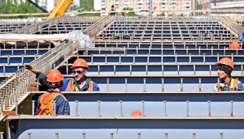 Стартовала сборка пролета путепровода на пересечении МСД и Бакинской улицы