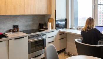 Свыше 55 тыс. семей получили бесплатную помощь при переезде по реновации