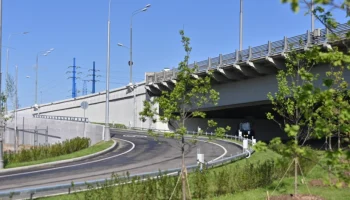 На Большой Юшуньской улице реконструируют 26 съездов