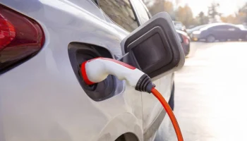 В 2025 году было одобрено размещение 49 зарядных станций для электромобилей в Москве