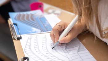 Мастер-классы по живописи и созданию архитектурных макетов провели для детей в рамках форума «Москва 2030»