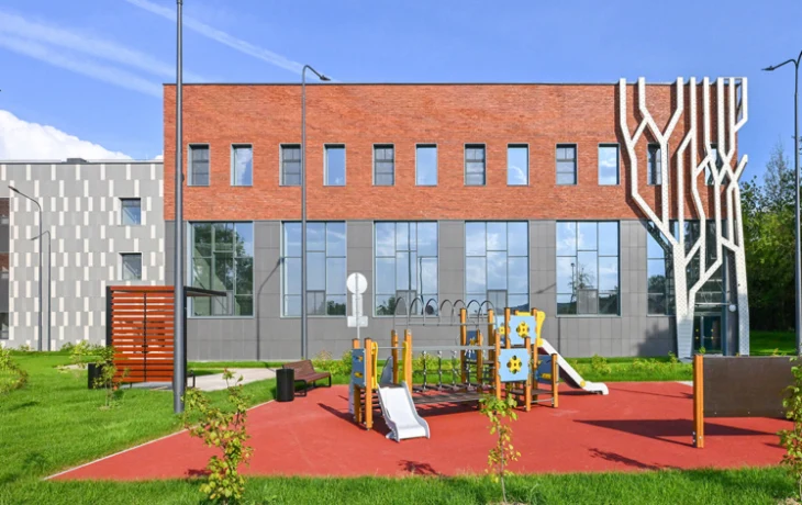 Учебный корпус с необычными фасадами построили в Щербинке за счет бюджета города