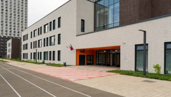 Владимир Ефимов: в Южном Медведкове построили два образовательных объекта в 2025 году