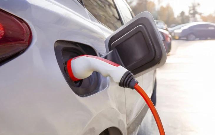 В 2025 году было одобрено размещение 49 зарядных станций для электромобилей в Москве В 2025 году было одобрено размещение 49 зарядных станций для электромобилей в Москве