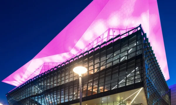 Солнечная электростанция на крыше ICC Sydney сократит выбросы углерода на 2000 тонн в год