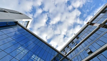 Более 20 административно-деловых зданий построили в столице с января по июль