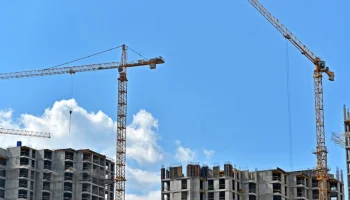 Площадку под строительство жилья по реновации освободили в районе Внуково