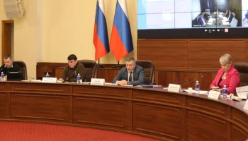 Замминистра Юрий Гордеев и Губернатор Иркутской области Игорь Кобзев обсудили реконструкцию КОС в регионе