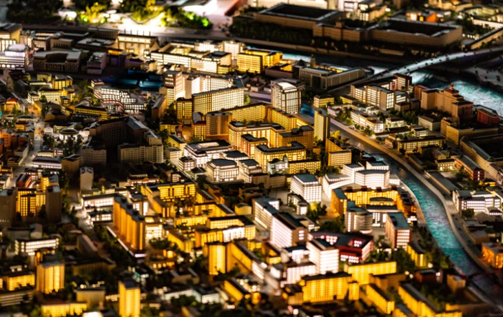 Юные москвичи создают макет школы будущего на мастер-классах в градостроительной мастерской