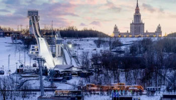 Владимир Ефимов: с 2011 года на западе Москвы построили 11 спортивных объектов за счет средств городского бюджета