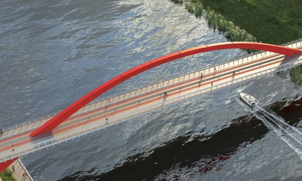 Продолжается строительство велопешеходного моста в восточной части Мневниковской поймы