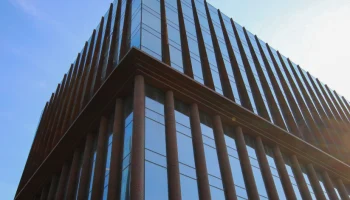 Деловой центр с общественными террасами построили в Даниловском районе