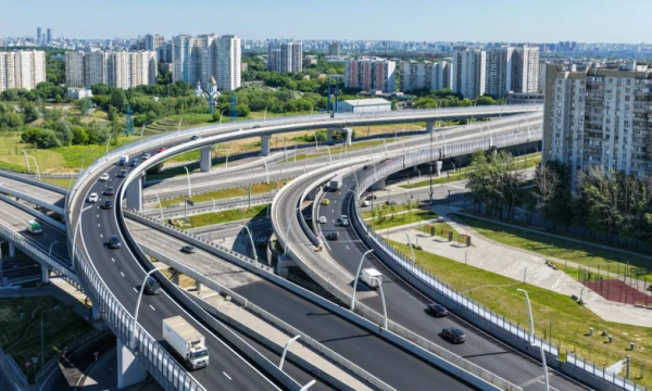 Владимир Ефимов: более 20 километров дорог построили в Москве с начала 2026 года Владимир Ефимов: более 20 километров дорог построили в Москве с начала 2026 года