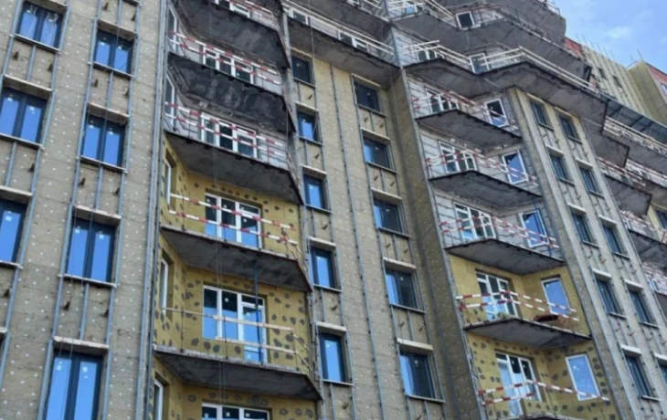 В первом корпусе проблемного ЖК «Воскресенское» началась отделка МОП