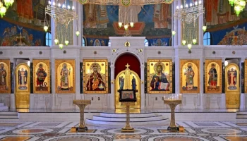 На севере Москвы строятся два храма по городской программе