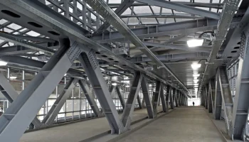 Владимир Ефимов: завершен монтаж пролетного строения пешеходного перехода над путями МЦД-1