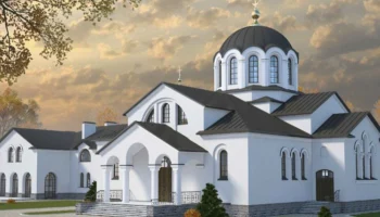 Основной крест увенчал купол строящегося храма на Речном вокзале