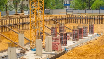 Площадка для возведения новостройки по реновации освобождена в районе Лефортово