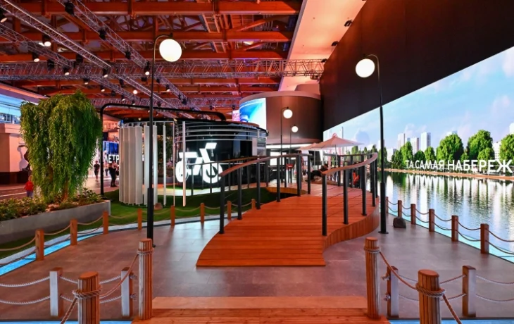 Инсталляция набережной Москвы-реки представлена на выставке в Манеже