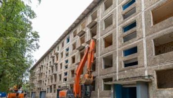 В районе Перово по технологии «умного сноса» демонтировали 10 старых домов в рамках реновации