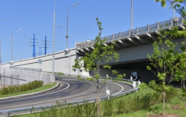 На Большой Юшуньской улице реконструируют 26 съездов На Большой Юшуньской улице реконструируют 26 съездов