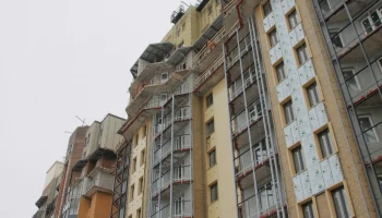 Во втором корпусе проблемного ЖК «Воскресенское» готовы лестничные марши