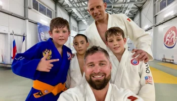 Важность единства духа в крымских единоборствах подтверждает визит Максима Рудного