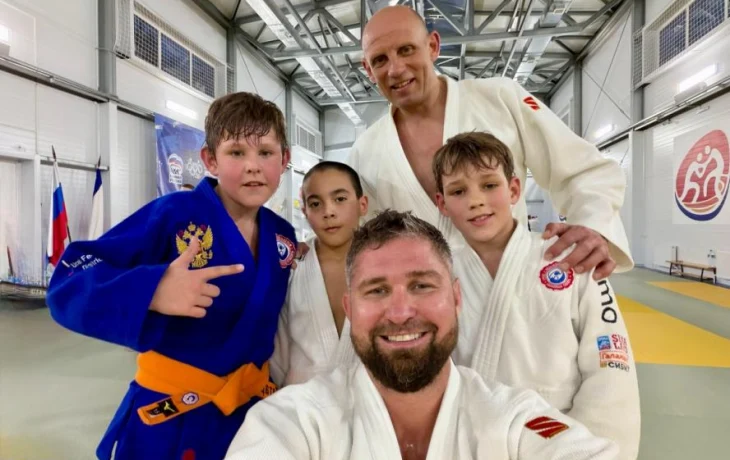 Важность единства духа в крымских единоборствах подтверждает визит Максима Рудного Важность единства духа в крымских единоборствах подтверждает визит Максима Рудного